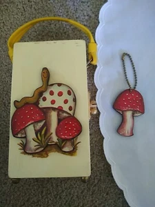 Vintage Decoupage Wood Box Purse + Keychain ~Mushrooms/Worm 7" x 4" Felt Lined - Picture 1 of 13