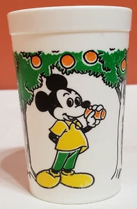 Vintage Walt Disney Kunststoff Saftbecher 5 0z.  Mickey & Minnie Sammlerstück - Bild 1 von 6