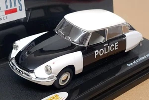 Vitesse 1/43 Scale 23502 - Citroen DS19 Police De Paris - White/Black - Picture 1 of 5
