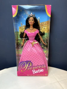 1998 VINTAGE KIRA PRINCESS BARBIE - Foto 1 di 3