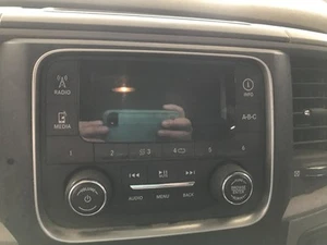 Audio Equipment Radio Receiver Opt RA1 Fits 14 DODGE 1500 PICKUP 971680 - Picture 1 of 12
