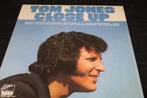 TOM JONES CLOSE UP  STEREO RECORD ALBUM - Picture 1 of 4