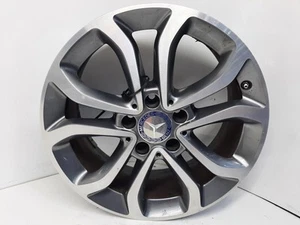 Mercedes Benz W205 2014 7Jx17 H2 ET48,5 5 radios dobles rueda de aleación - Imagen 1 de 9