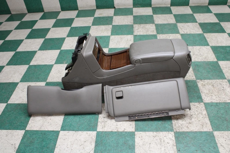 03-06 Escalade EXT *WORN* Grey Woodgrain Center Console Knee Bolster Glovebox OE Foto 1 de 4
