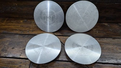 Juego de 4 tapas centrales Cadillac DeVille Sevilla, 1996-1999 parte # 9593128 S2 Foto 1 de 4