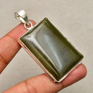 Colgante de joyería hecha a mano de plata de ley 925 con piedras preciosas serpentinas de 2,4" - Imagen 1 de 8