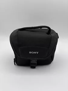 Sony LCS-U11 Soft Carrying Case for Cyber-Shot and Alpha NEX Cameras (Black) - Picture 1 of 6