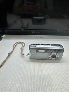 Kodak EasyShare LS 753 5.0MP 2.8x Digital Camera - Silver - For Parts Or Repair - Picture 1 of 12