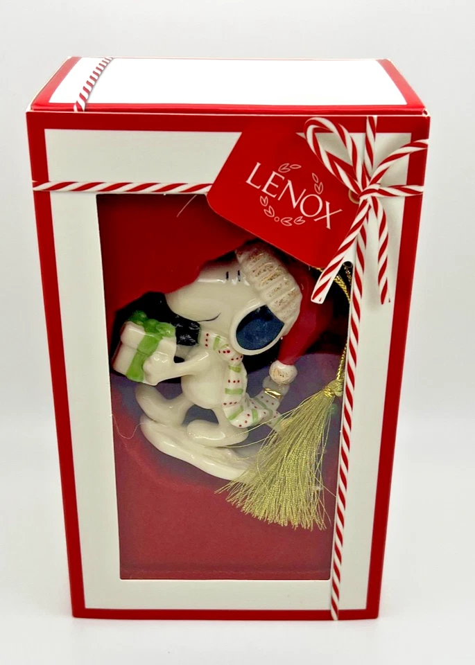 Lenox Snoopys Holiday Gift Ornament 877799