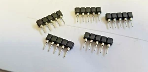 TIRAS DE ENCHUFE: Paquetes de 5 SIL BAJO PERFIL PASADOR TORNEADO 4 VÍAS - Imagen 1 de 1