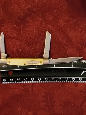 VINTAGE ULSTER USA 89P POCKET PENKNIFE 3 BLADE bakelite faux mother of pearl - Image 1 of 4