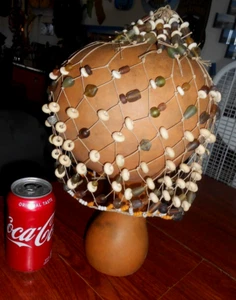 Vintage afrikanischer musikalischer Perlenkürbis groß 14 Zoll Percussion zeremonieller Shake Calypso - Bild 1 von 10