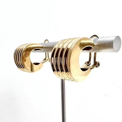 14K Solid Yellow Gold Ribbed Huggie Gold Latch Back Earrings Italy 5/8”, 6.81g - Image 1 of 4