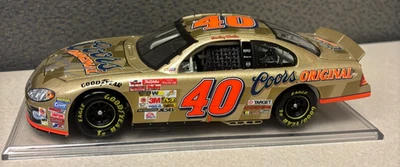 STERLING MARLIN #40 COORS ORIGINAL 2002 INTREPID R/T "AUTOGRAFIADO" Foto 1 de 3