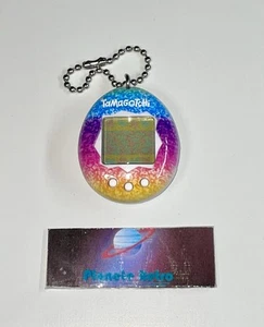 Tamagotchi Arc-en-Ciel Gen 1 bandai Occasion Animal De Compagnie 2024 - Imagen 1 de 3
