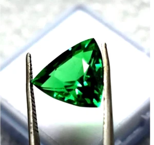 Pietra Preziosa Certificata Naturale 10,80 Ct Granato Essonite Verde Taglio Trilione GGL. - Foto 1 di 4