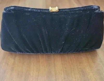 Bolso sin asas de noche vintage de terciopelo negro de diseñador Garay de los años 50 con cierre dorado Foto 1 de 3