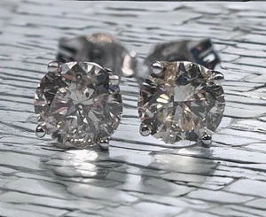 14K White Gold 1.00 CT TDW Natural White Diamond Stud Earrings - Picture 1 of 8