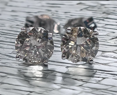 14K White Gold 1.00 CT TDW Natural White Diamond Stud Earrings - Image 1 of 4