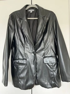 Primark Kunstleder Blazer Oversized, Gr. 40, Schwarz - Bild 1 von 8