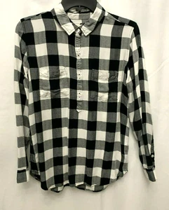 Perfectly Soft Flannel Black/White Plaid SZ Medium Cotton Long Sleeve Blouse - Picture 1 of 6