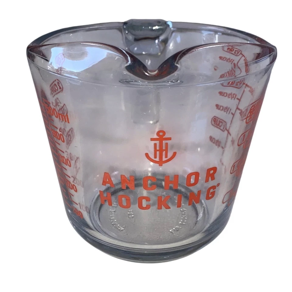Anchor Hocking 2 Cup Glass Measuring Cup Red Graphics Kitchen Baking - Image 1 of 4