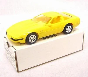 6661EO AMT Ertl Dealer Promo Car 1995 Corvette ZR-1 Yellow -1/25 scale - Picture 1 of 1