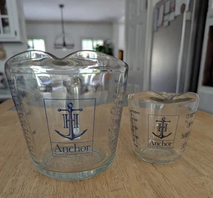 Vintage Anchor Hocking Measuring Cups Set of 2 – 1 Liter & 1 Cup Glass – Great - Picture 1 of 9