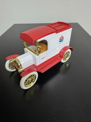 Banco de monedas Ertl 1913 Amoco Ford Modelo T Van 1:25 rojo Foto 1 de 4