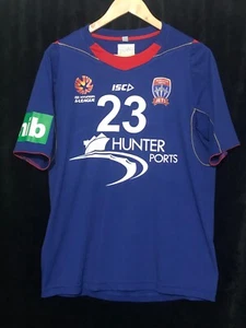 Newcastle jets Ryan Griffiths ORIGINAL TRAINING JERSEY - Picture 1 of 3