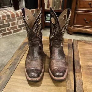 Stivali western Ariat Heritage Roughstock marrone da uomo taglia 9 D 10002227 - Foto 1 di 20