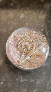 Rare Vintage Royal Artillery British Military Badge Design Glass Paperweight - Bild 1 von 4