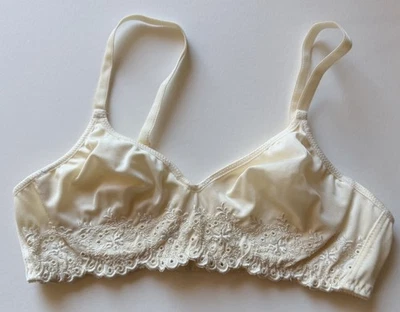 36 A Olga 33042 Vintage Simply Silky Satin Underwire Bra 90’s Ivory - Image 1 of 4
