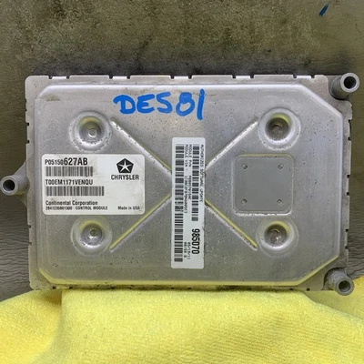 Módulo de control del motor ECM Chrysler 200 2011 2,4 L ECU | P68057015AE fabricante de equipos originales Foto 1 de 4