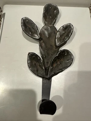Gancho de cactus de hierro fundido para pared - Perchero de metal para cactus... Foto 1 de 4
