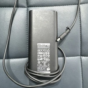 Dell AC Power Adapter Charger 130w HA130PM130 19.5V - 6.67A - Picture 1 of 3