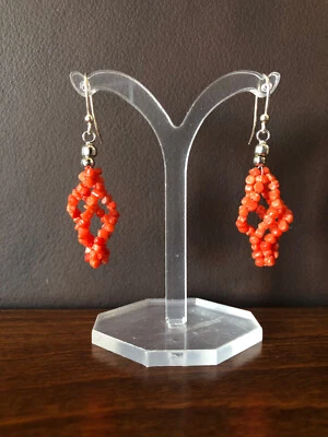 Orecchini a "spirale" in corallo rosso del mediterraneo su montatura argento 925 - Immagine 1 di 2
