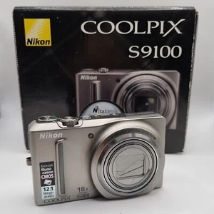 NIKON COOLPIX S9100 - 18X ZOOM - COMPACT CAMERA 12.1 MPX BOXATA PERFETTA - Foto 1 di 9