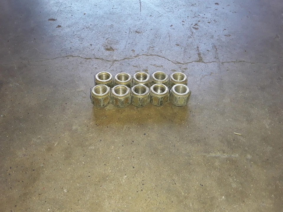 Volvo 740 760 780 940 960 - Tuercas Cantidad 10 Foto 1 de 1