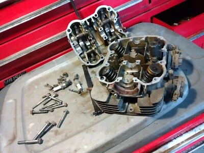 Yamaha XS360 1977 2D culata balancín válvulas balancines cubierta OEM lavadora OE Foto 1 de 4