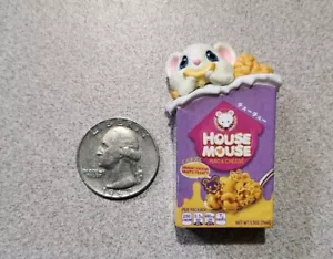 Nuovo ZURU Mini Brands Kawaii Lusso Raro Casa Topo Mac N Formaggio Miniatura VEDI!! - Foto 1 di 3
