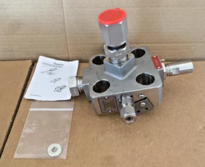 Swagelok M7101S2213K Monoflange Block & Bleed CWP 6000 PSI 1/2' RF, SM, G 1/2 - Picture 1 of 8