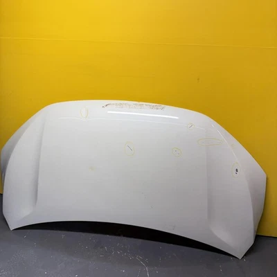 2018-2025 HONDA ODYSSEY OEM Hood See Scratches - Image 1 of 4