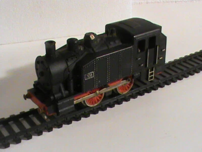 locomotive vapeur HO JOUEF 8299/VAPEUR 020 NR 708.NOIR/TETE RIVETS/MARCHE PIEDS - Photo 1/4