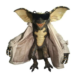 Trick or Treat Studios 28 Inch Flasher Gremlin Puppet Prop - Picture 1 of 1