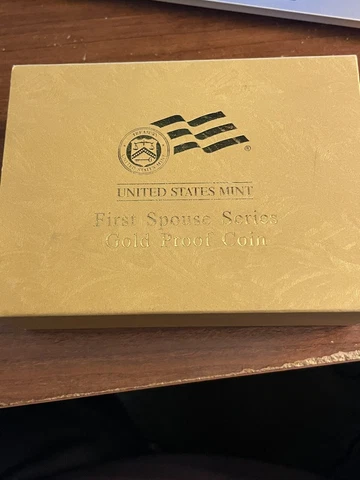 2007 First Spouse Martha Washington - .9999 Gold Proof 1/2 Oz Cover
