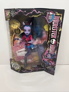 Monster High Freaky Fusion AVEA TROTTER Doll NEW B5 - Picture 1 of 4