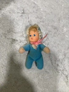 Mattel 1978 Baby Beans Mini Miniature Doll w blue felt outfit and Pillow - Picture 1 of 3