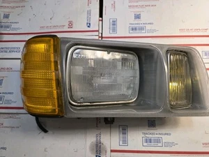 1981-1985 Mercedes-Benz W126 300SD 380SE Left Driver Side Headlight - Picture 1 of 12