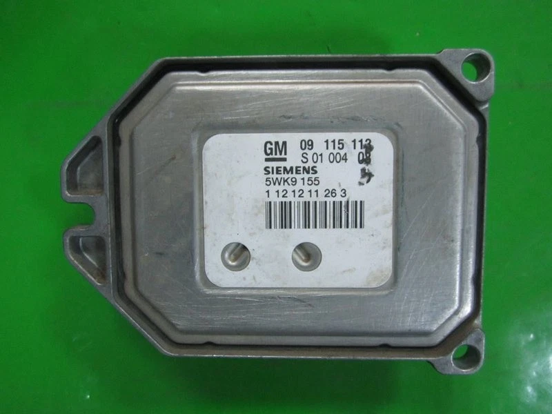 ECU Engine Control Unit Opel Corsa C 1.8 09115113 Z18XE Simtec 71 - Immagine 1 di 1